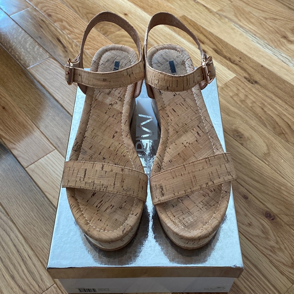 Matiko Corrinne Cork Platform Wedge Like New in Box Size 40EU